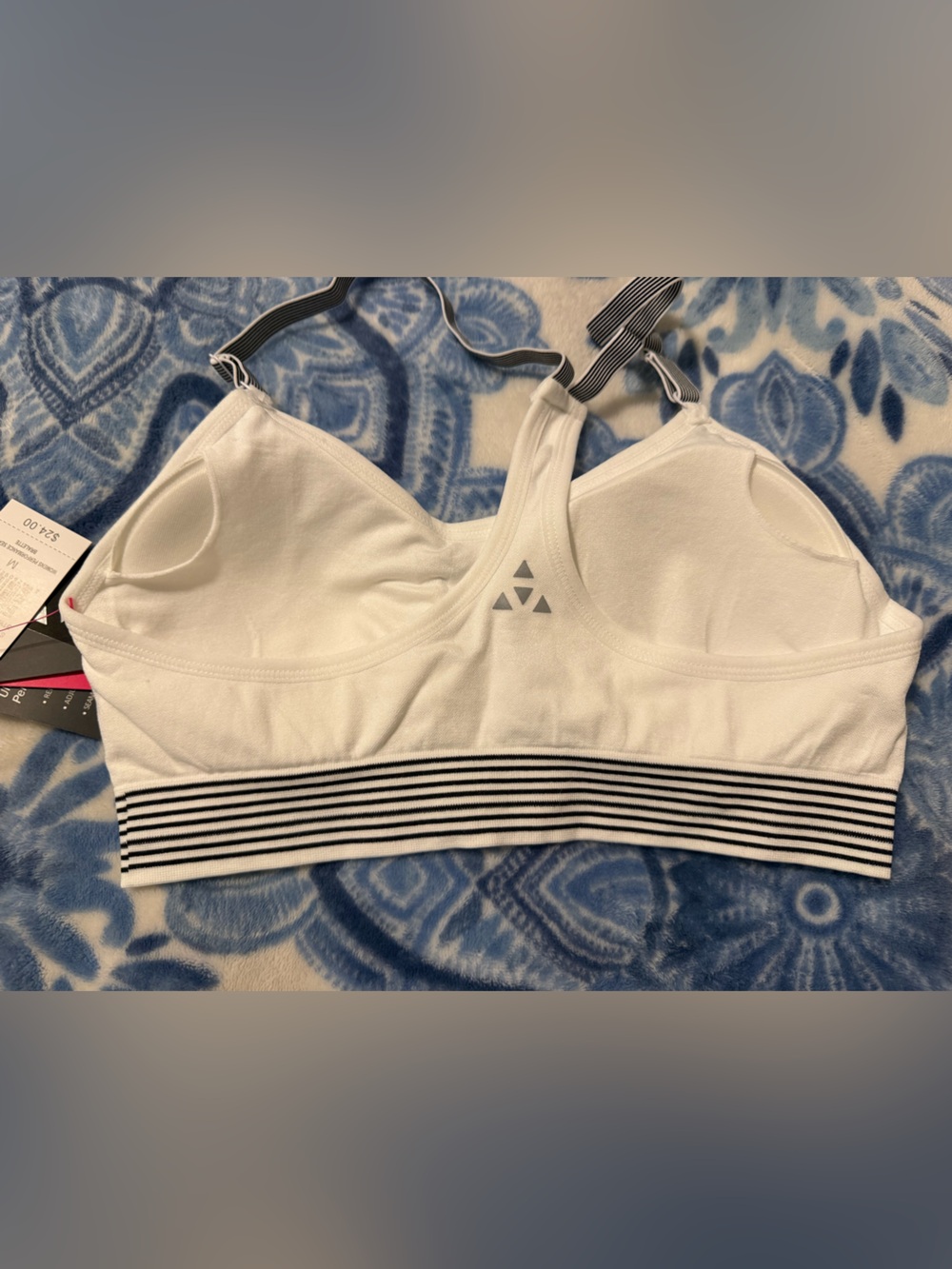 Balanced tech White Athletic Sports Bra with Black Striped Band Size Medium NWT